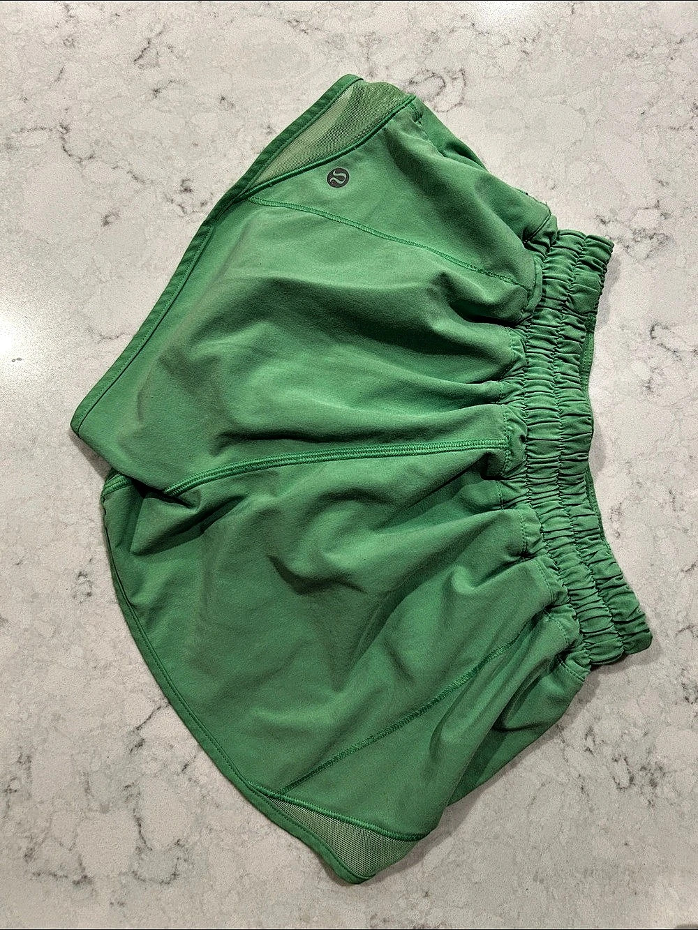 lululemon Hotty Hot shorts, green, size 2 - Picture 4 of 7